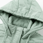 Détail de la doublure thermique de la parka épaisse femme