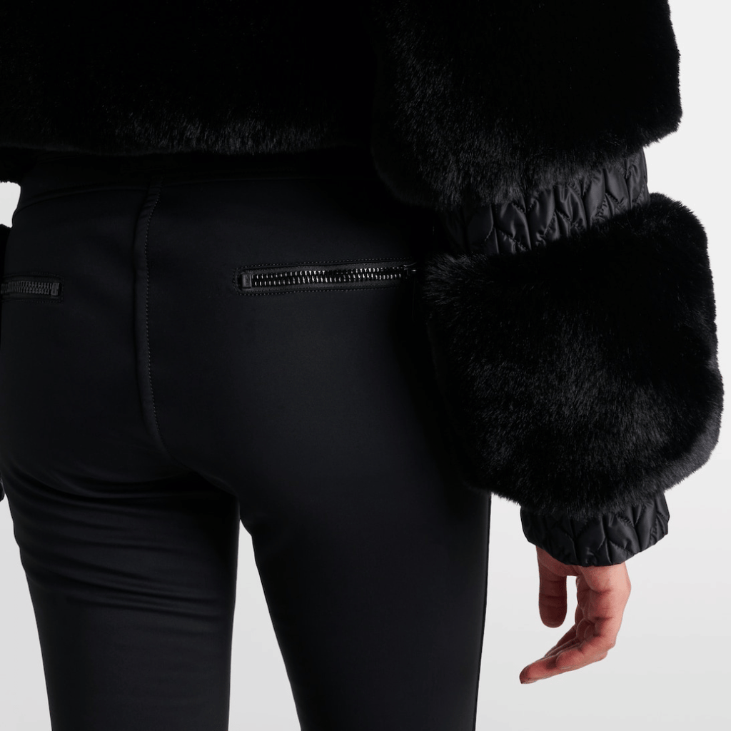 Détail de la doublure peluchée de la combinaison de ski femme Aspen