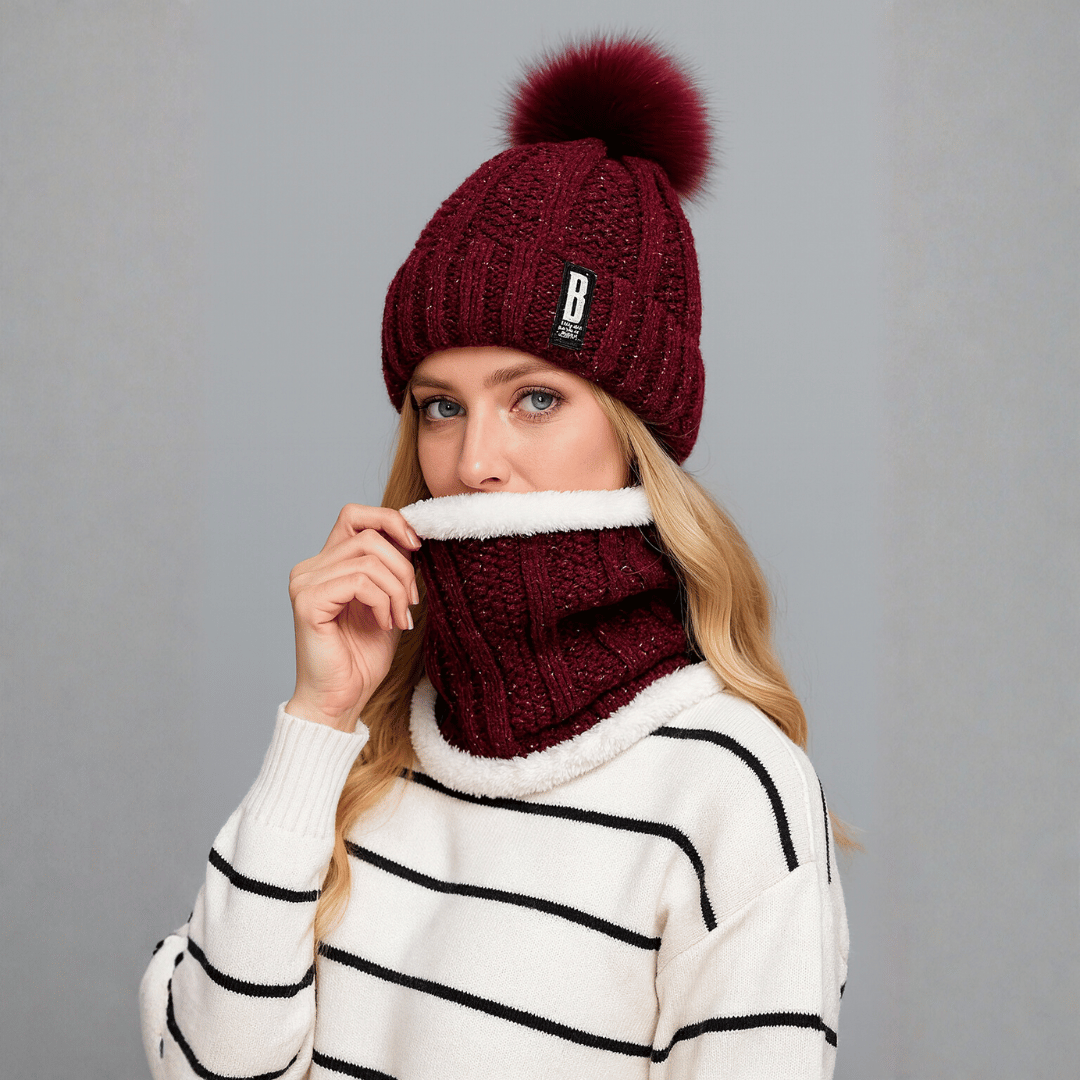 Ensemble bonnet et tour de cou vu de face